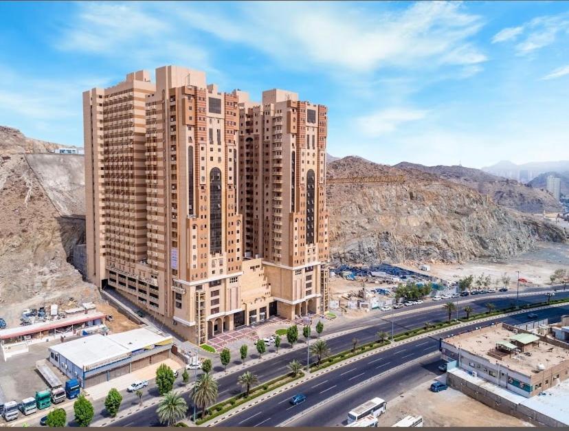 فندقيه في أبراج التلال في अपार्टमेंट *